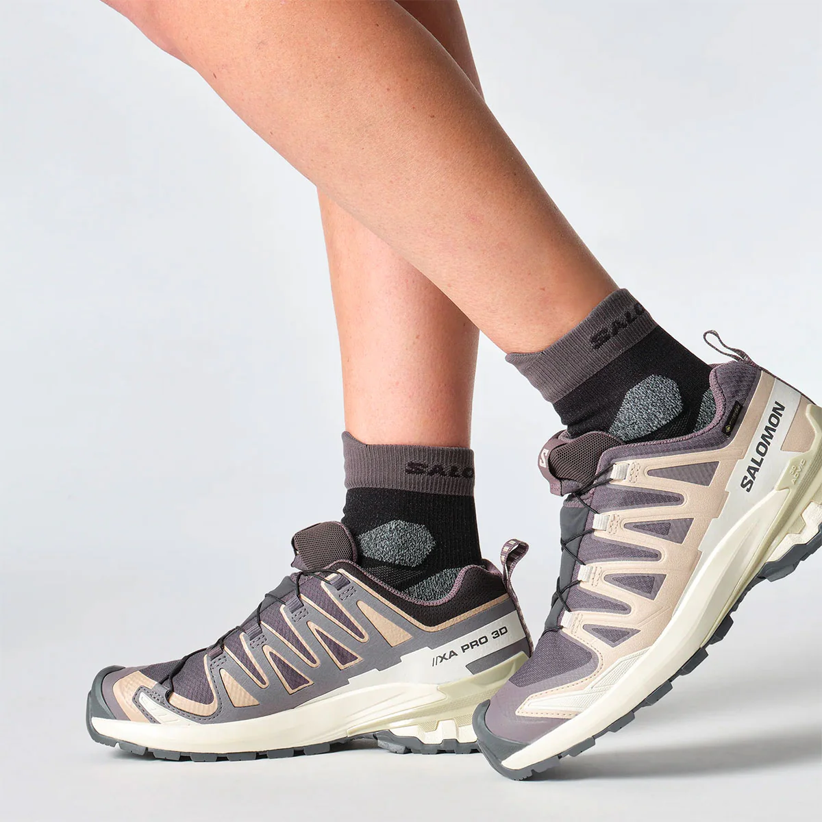 SALOMON - DONNA - XA PRO 3D V9 GTX Nine Iron / Oxford Tan / Alfalfa - immagine 4